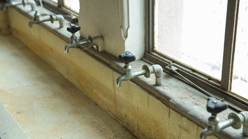 Ile czasu potrzebuje spray pleniobjczy, eby cakowicie usun naloty?